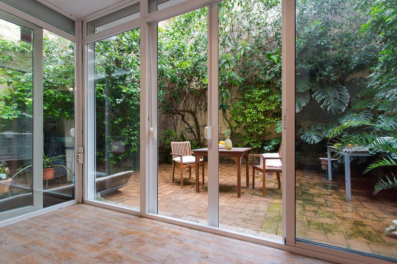 Svq - Patio Santa Cruz Séville